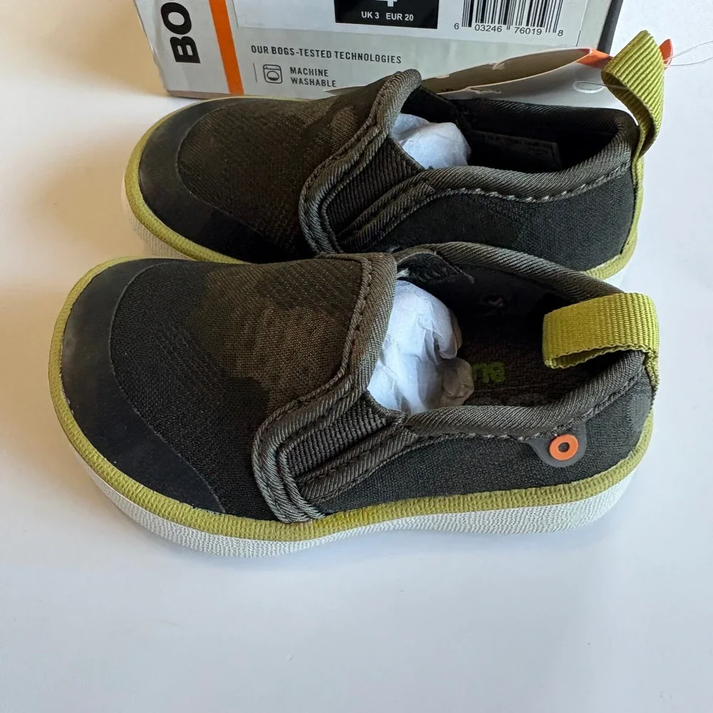Bogs Infant 4 Kickr Slip TCMO Kids Dark Green Camo Slip On Shoes NIB